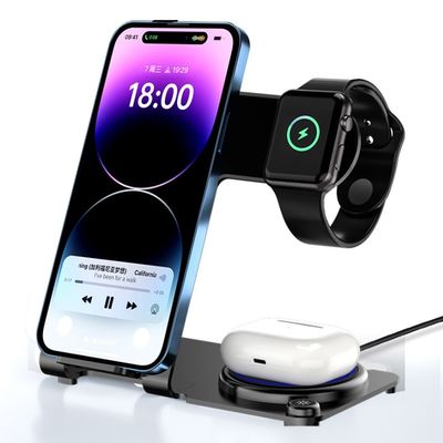 Metal Wireless 3 in 1 Stand di ricarica PD/QC elegante Alta efficacia di ricarica