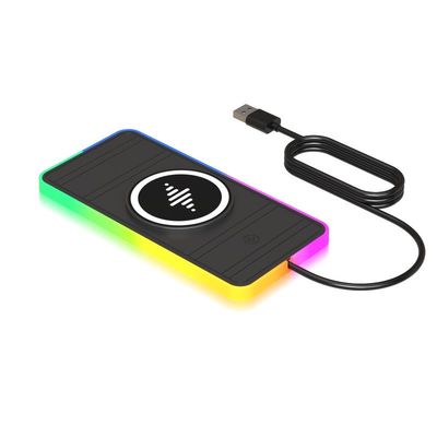 Buon prezzo Caricabatterie senza fili per auto veloce Pad di ricarica nero per dispositivi Apple con luce RGB in linea