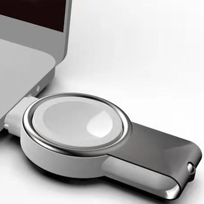 Buon prezzo Caricabatterie wireless Apple Watch bianca compatta con interfaccia USB-A/C in linea